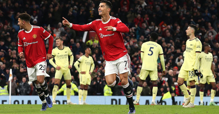 নাটকীয় ম্যাচে ইতিহাস গড়ে নতুন চূড়ায় রোনালদো