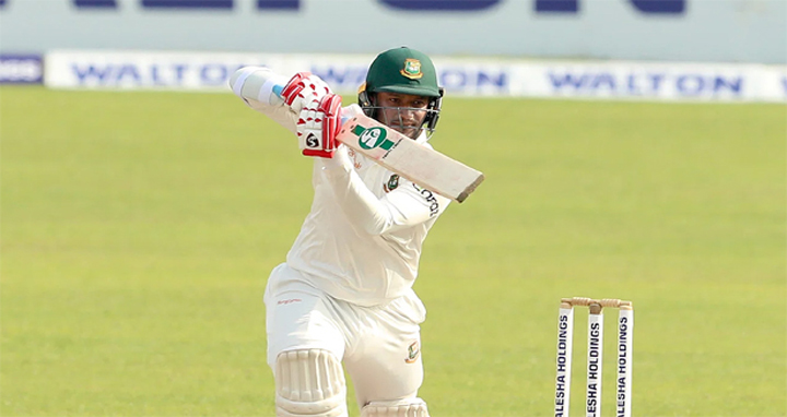 টেস্ট থেকে অবসরের ইঙ্গিত দিলেন সাকিব