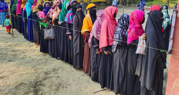 ইউপি নির্বাচনের চতুর্থ ধাপে ভোটগ্রহণ চলছে