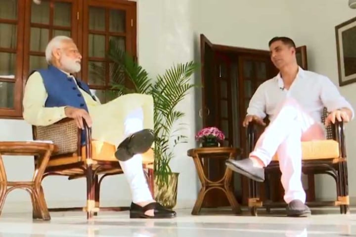 ‘প্রধানমন্ত্রীর দেখানো পথে হাঁটলেই সুদিন ফিরবে বিনোদন জগতে’