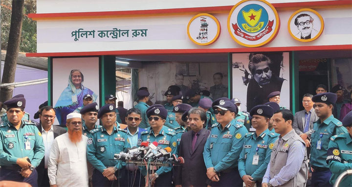 বইমেলা নিয়ে নিরাপত্তা হুমকি নেই : ডিএমপি কমিশনার