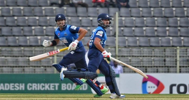 সৌম্য-মিঠুনের ব্যাটে ঢাকার স্বস্তির জয়