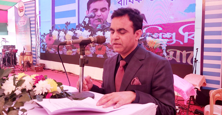 কাঁটাতারের বেড়া থাকলেও বাংলাদেশ-ভারতের মানুষের মাঝে বর্ডার নেই