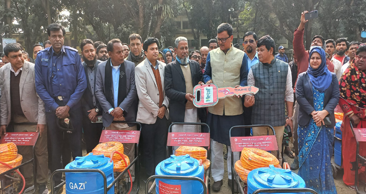 বাংলাদেশ যখন এগিয়ে যায়, তখন মির্জা ফখরুলদের গাত্রদাহ হয় : নৌ প্রতিমন্ত্রী
