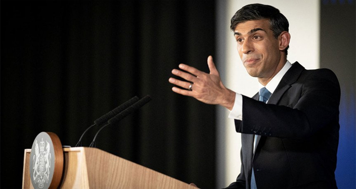 শাস্তির মুখে পড়লেন ব্রিটিশ প্রধানমন্ত্রী