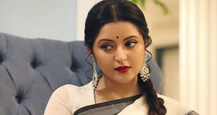 পরীমণির মামলার কার্যক্রম ৬ মাসের জন্য স্থগিত