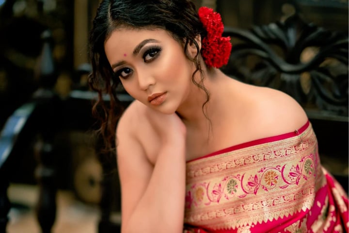 এত ক্যামেরার সামনে এসব বলা যায় না : ভাবনা