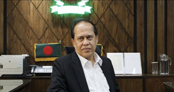 নির্বাচনকালীন সরকার নিয়ে দুই দলের অনড় অবস্থান দেশের জন্য বিপজ্জনক : সিইসি