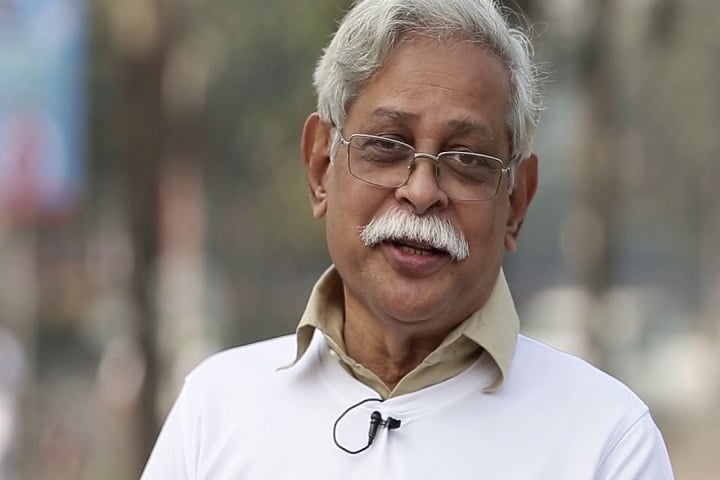 স্মার্টফোন ও ইন্টারনেটের যুগে বই পড়া কমে গেছে : জাফর ইকবাল