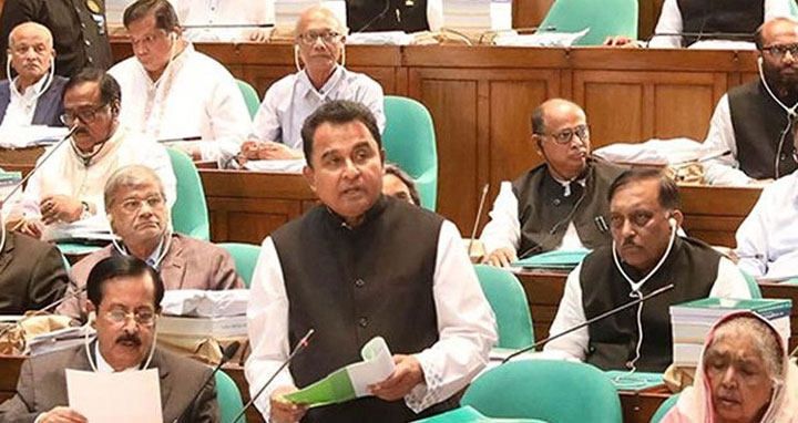 চলতি অর্থবছরে বৈদেশিক বাজেট সহায়তা কমছে : অর্থমন্ত্রী