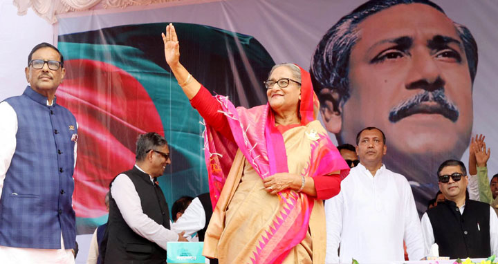 কোটালীপাড়া জনসভা মঞ্চে শেখ হাসিনা