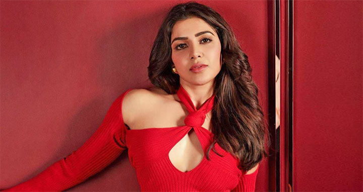 সবচেয়ে জনপ্রিয় অভিনেত্রী সামান্থা