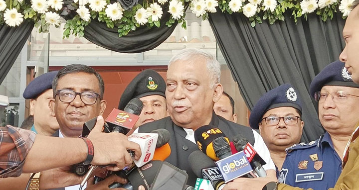 পালিয়ে যাওয়া জঙ্গিদের ধরার সর্বাত্মক চেষ্টা চলছে : স্বরাষ্ট্রমন্ত্রী