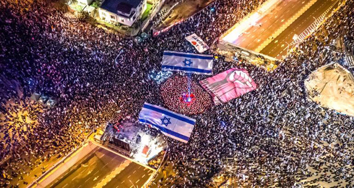 উত্তপ্ত ইসরায়েল : প্রতিরক্ষামন্ত্রীকে বরখাস্ত করলেন নেতানিয়াহু