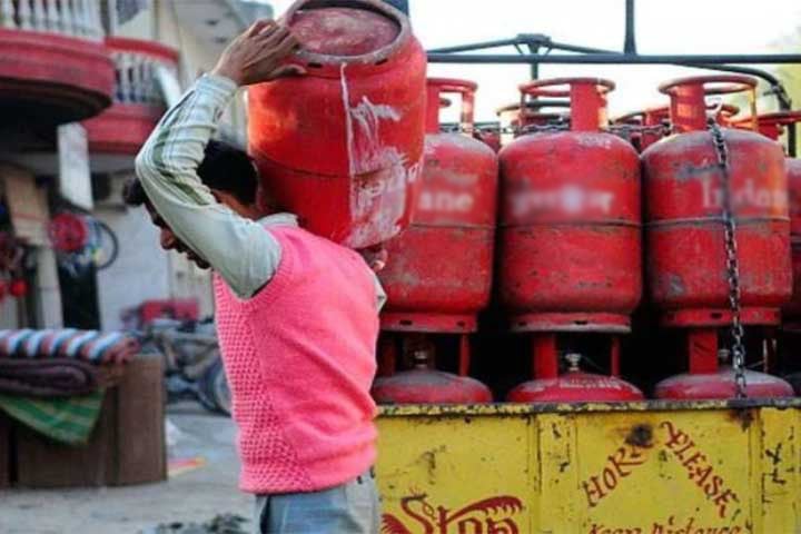 দাম কমলো এলপিজির