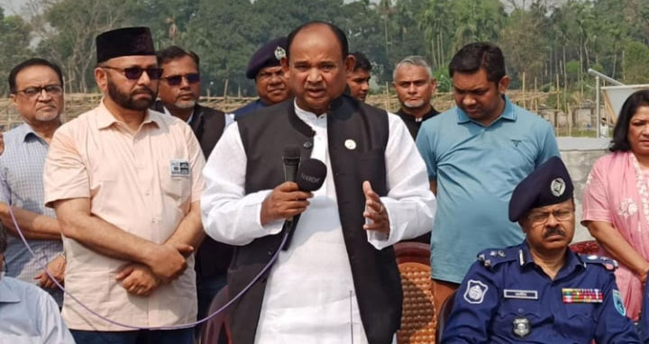 একটি গোষ্ঠী সব সময় ধর্মকে ব্যবহার করছে : রেলমন্ত্রী