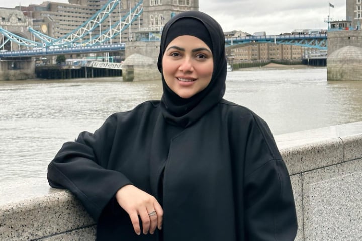 মা হতে চলেছেন সানা খান