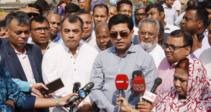 সব বাধা উপেক্ষা করে শৃঙ্খলায় আনব গণপরিবহন : মেয়র তাপস