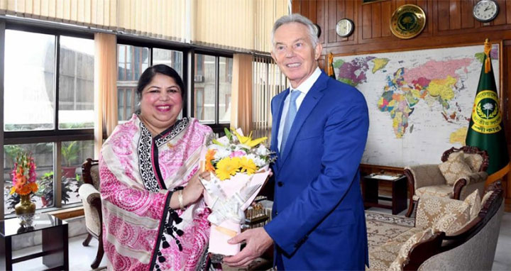 স্পিকারের সঙ্গে ব্রিটিশ সাবেক প্রধানমন্ত্রী টনি ব্লেয়ারের সৌজন্য সাক্ষাৎ