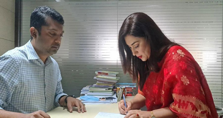 গল্পনির্ভর জয়ের ‘স্বর্গে’ অপু বিশ্বাস