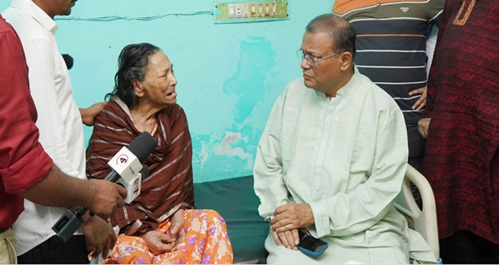 বৃদ্ধ বাবা-মার যত্ন নেওয়া সন্তানদের আইনগত দায়িত্ব : তথ্যমন্ত্রী