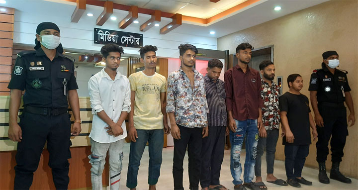 ইজিবাইক ভাড়ায় নিয়ে চালককে হত্যা করে ছিনতাই : র‌্যাব