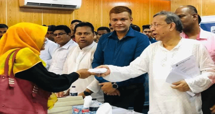 বাংলাদেশ ২০৪১ সালের মধ্যে বিশ্বে রোল মডেল হিসেবে পরিচিতি লাভ করবে : আইন মন্ত্রী