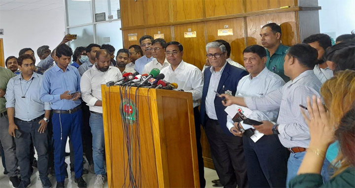 আগামী নির্বাচনে ৩০০ আসনে ব্যালটে ভোট