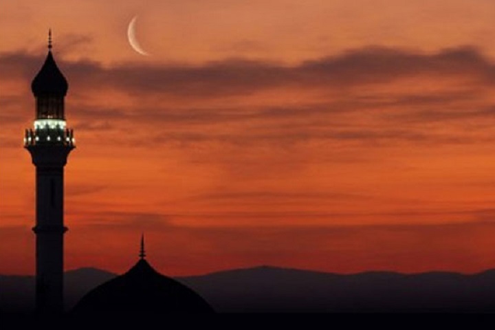 চাঁদ দেখা গেছে, কাল ঈদ