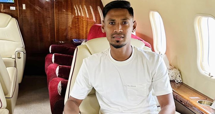 আইপিএল খেলতে দেশ ছাড়লেন মোস্তাফিজ