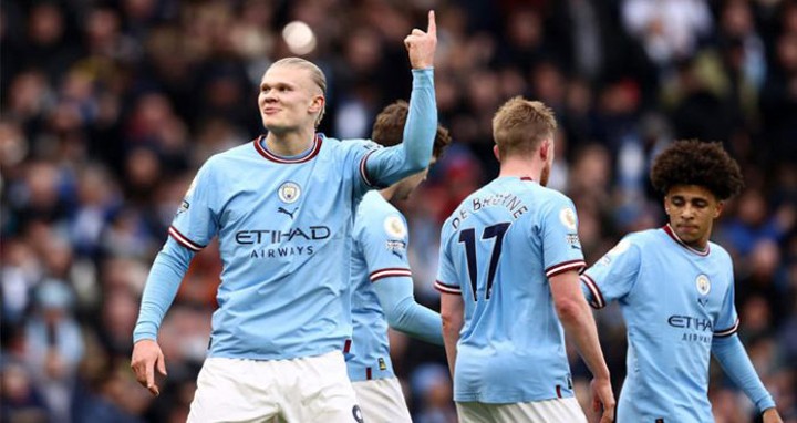 মাহরেজের হ্যাটট্রিকে ফাইনালে ম্যান সিটি