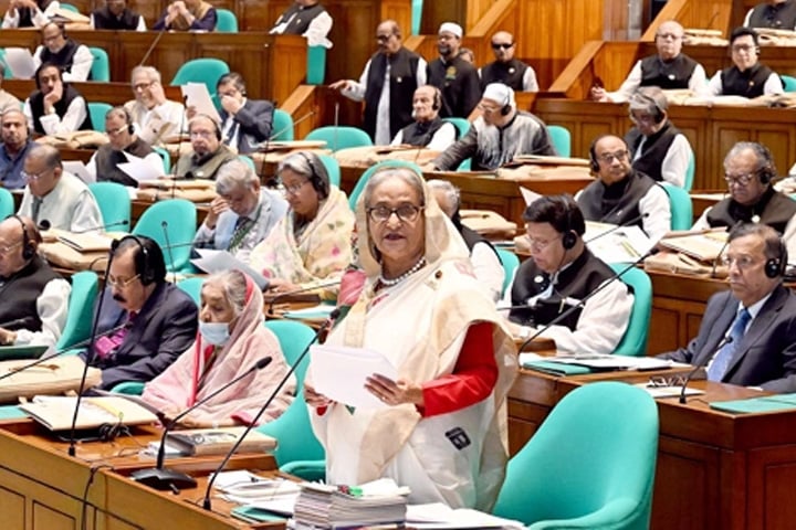অব্যাহত গণতন্ত্র থাকায় দেশে স্থিতিশীলতা রয়েছে : প্রধানমন্ত্রী