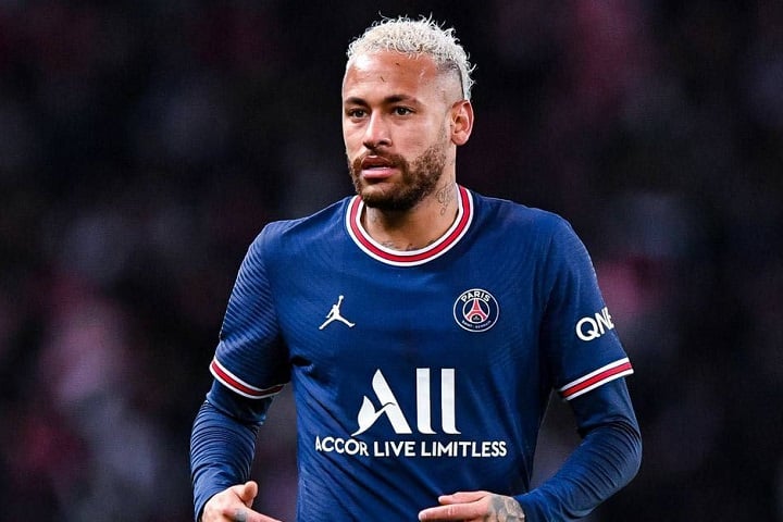 নেইমারকে কিনতে মাঠের লড়াইয়ে ইংলিশ ৩ ক্লাব