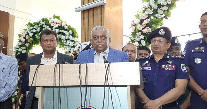 পরোয়ানা থাকলে, অন্যায় করলে পুলিশ খুঁজবে-ধরবেই : স্বরাষ্ট্রমন্ত্রী