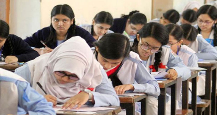 ঘূর্ণিঝড় ‘মোখা’ : পরিস্থিতি দেখে এসএসসি পরীক্ষার বিষয়ে সিদ্ধান্ত