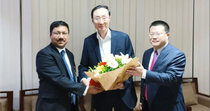 ঢাকায় পৌঁছেছেন চীনের পররাষ্ট্রবিষয়ক ভাইস মিনিস্টার