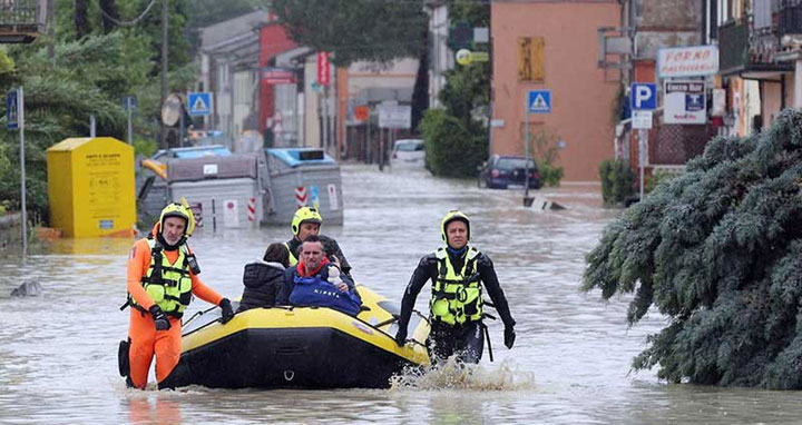 ইতালিতে ভারি বর্ষণ : বন্যা-ভূমিধসে নিহত ৯