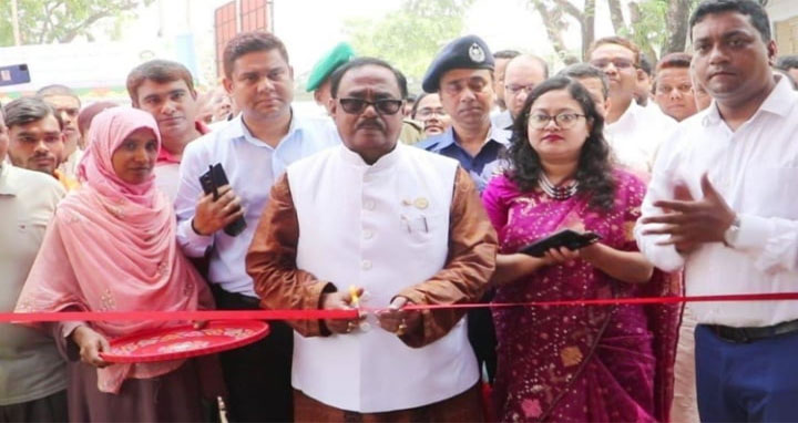 বিএনপি দেশের মানুষের জন্য রাজনীতি করে না : খাদ্যমন্ত্রী