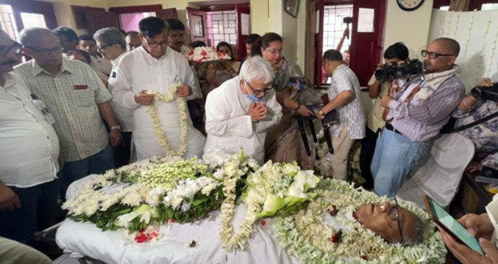 সমরেশ মজুমদারের শেষকৃত্য সম্পন্ন