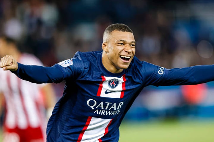 পিএসজির এশিয়া সফরের দল থেকে বাদ এমবাপ্পে