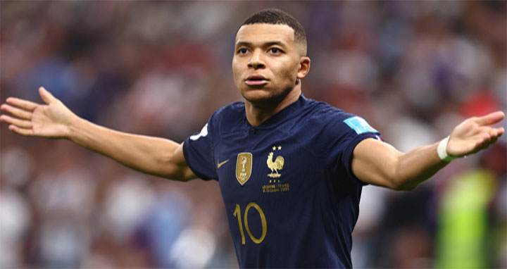 আমি ব্যালন ডি’অর ডিজার্ভ করি : এমবাপ্পে