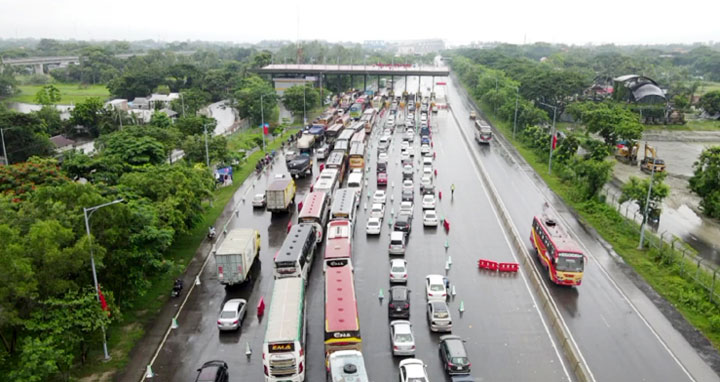 ১ দিনে পদ্মা সেতুতে রেকর্ড ৪ কোটি ৬১ লাখ টাকা টোল আদায়