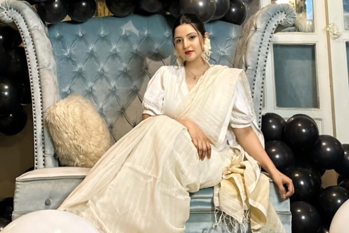 আমি তোমার প্রাক্তন প্রেমিকাদের মতো নই, যে চাইলেই গায়ে ঘেঁষা যায় : পরীমণি