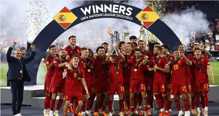 ক্রোয়েশিয়াকে কাঁদিয়ে শিরোপা জিতল স্পেন