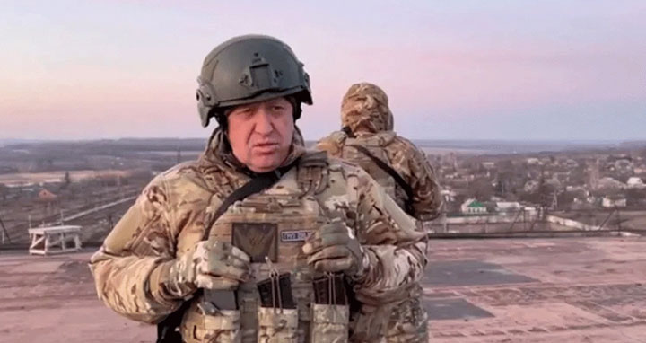 রাশিয়ায় ঢুকছে ওয়াগনার, প্রিগোজিনকে ‘বিদ্রোহী’ ঘোষণা