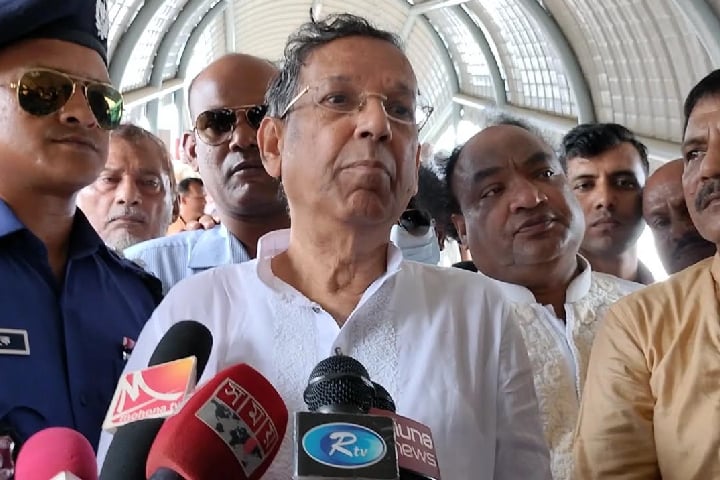 যারা সংবিধান মানে না, তারা বাংলাদেশের নাগরিক না : আইনমন্ত্রী