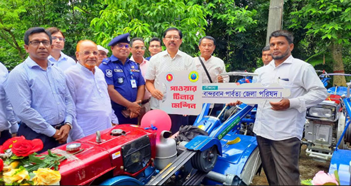 সরকার দেশের কৃষকদের ভাগ্যোন্নয়নে কাজ করছে : পার্বত্যমন্ত্রী