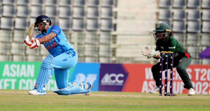 ঘরের মাঠে হার দিয়ে সিরিজ শুরু করলো বাংলাদেশের মেয়েরা