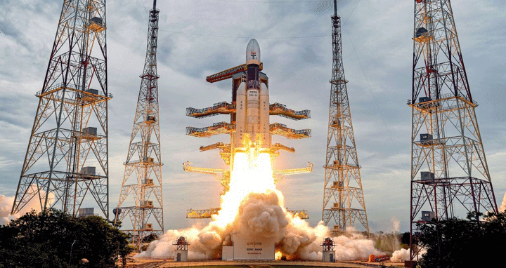 সফল উৎক্ষেপণ, চাঁদের দেশে পাড়ি জমালো ভারতের চন্দ্রযান-৩