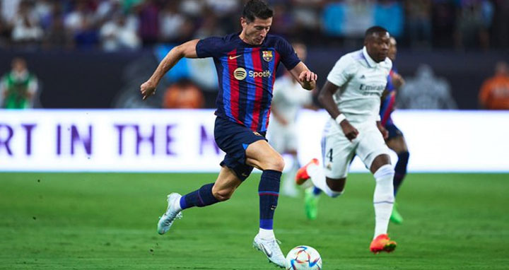 রাতে টেক্সাসে এল ক্লাসিকো মহারণ